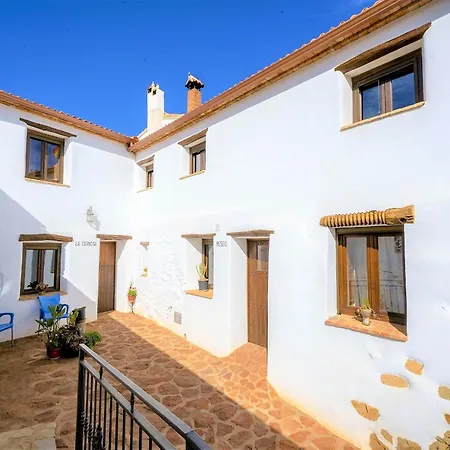 Holiday home Beautiful In With Shared Pool *