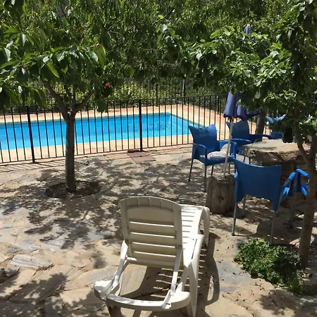 Beautiful In With Shared Pool Laroya