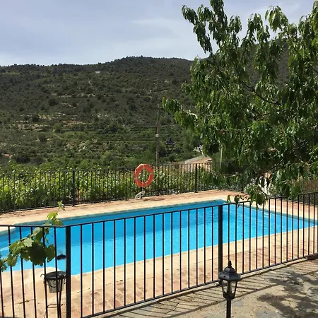 Beautiful In With Shared Pool Laroya